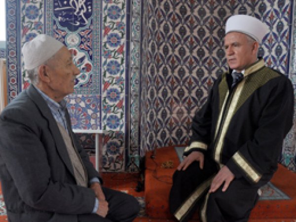 İmamın 'sigarayı bıraktırma' azmi