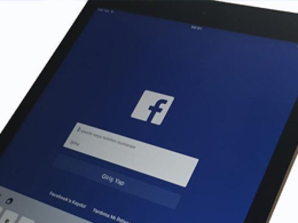 Facebook'a 100 bin avro ceza
