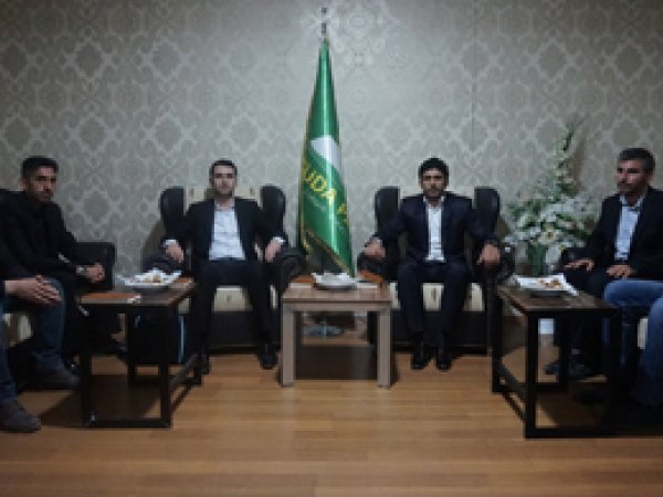 Erbakan Vakfı'ndan HÜDA PAR'a ziyaret