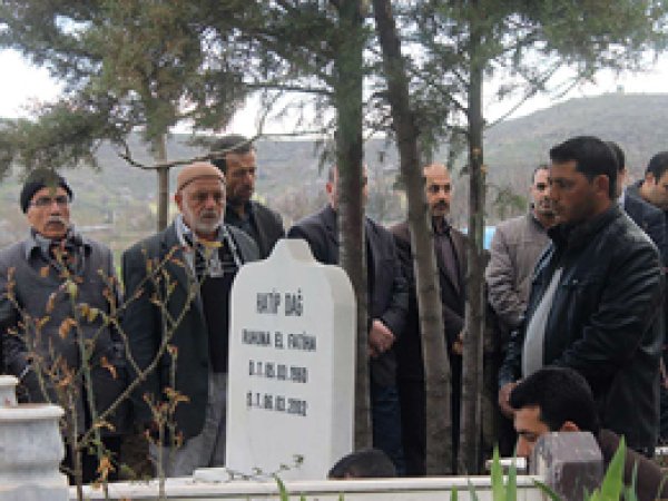 Şehid Hatip Dağ dualarla anıldı