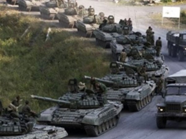 Yüksekova'ya tank sevkiyatı