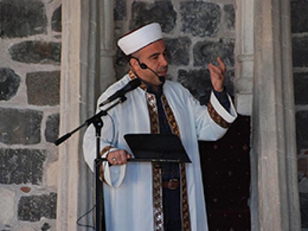 Ulu Cami minberinde Halepçe hutbesi