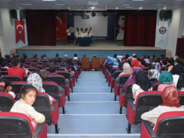 Kozluk İmam Hatip'te Kutlu Doğum etkinliği 
