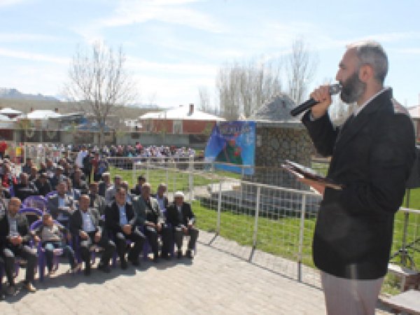 'Muhammed'siz yetişen nesil şehirleri yıkıyor'