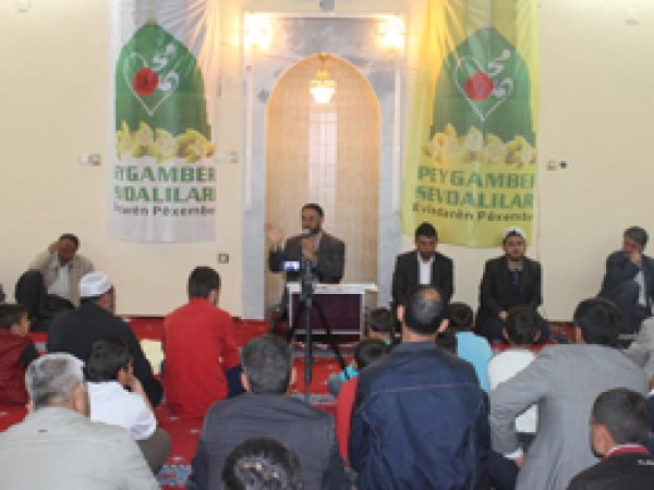 'Kurtuluşumuzun yolu Hz Muhammed’e dönmektir'