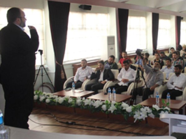 'Resulullah'tan uzaklaştıkça felakete uğradık'