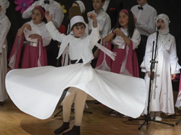 Peygamber sevgisi engel tanımadı