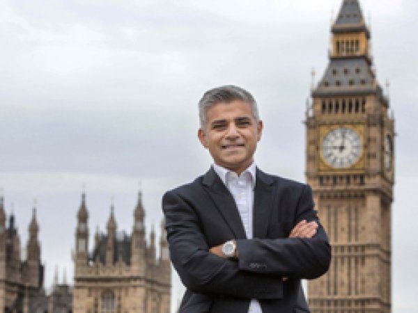 Londra'nın ilk Müslüman belediye başkanı: Khan