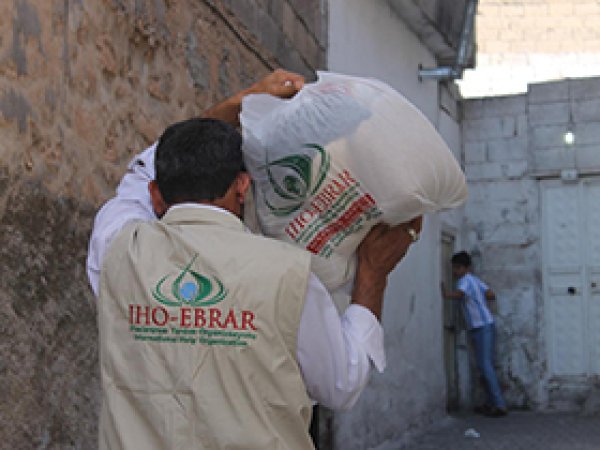 İHO-EBRAR'dan Suriyeli aileye yardım eli