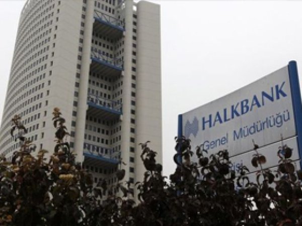 İran'ın petrol parası Halkbank'a aktarıldı
