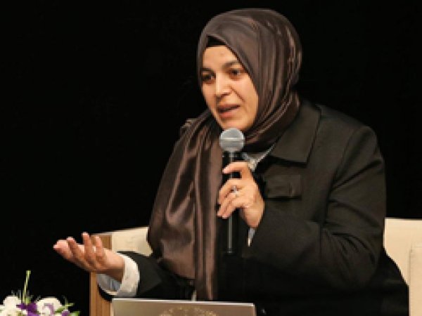Kadınlara Hz. Hatice anlatıldı