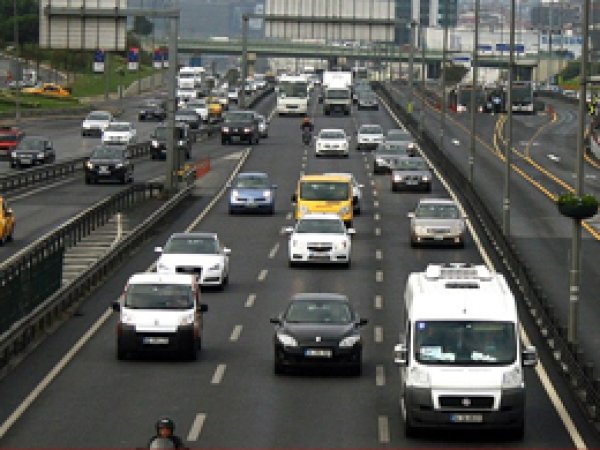 Trafiğe kayıtlı araç sayısı 20 milyonu aştı