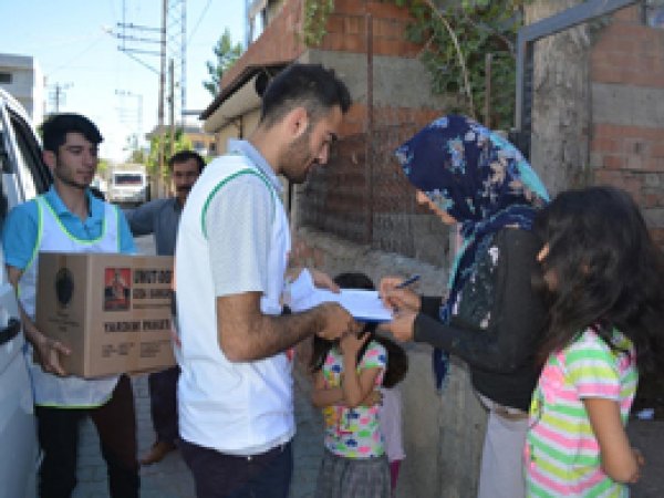 Umut-Der Ramazan'da binlerce aileye ulaştı