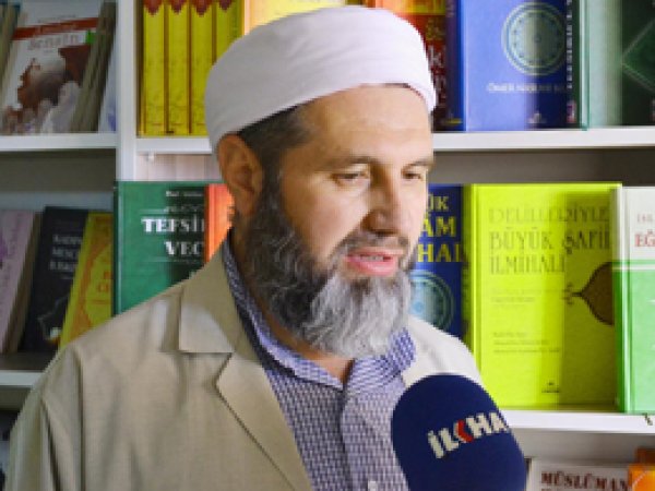 Gençlere itikâf çağrısı