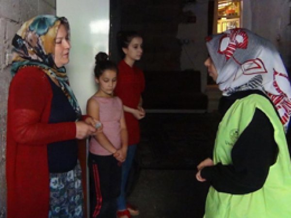 Umut Kervanı'ndan Bayramda yardım