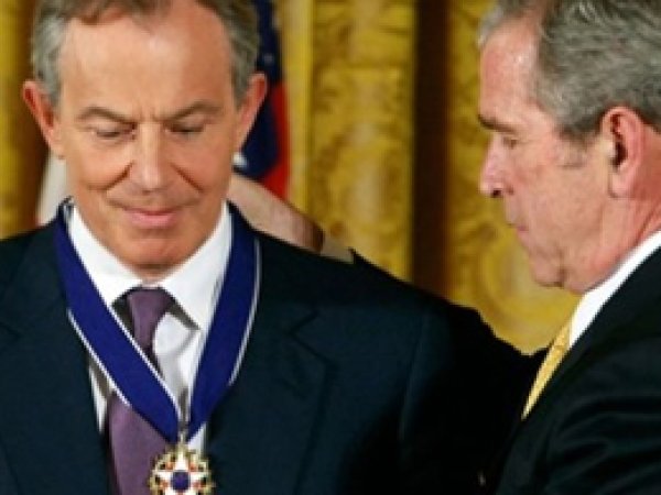 Blair'in Bush'a yolladığı özel notlar açıklandı