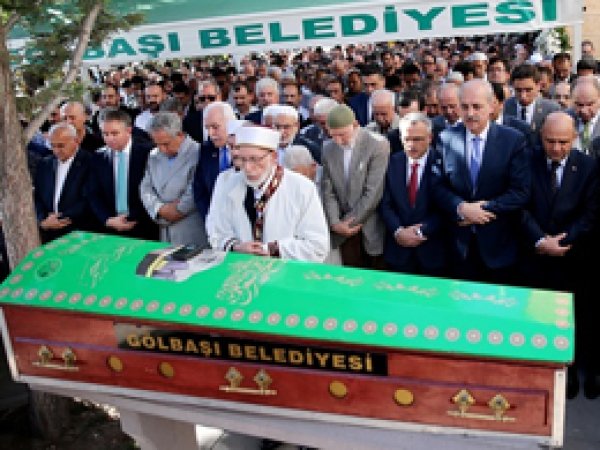 Erbakan'ın danışmanı son yolculuğuna uğurlandı