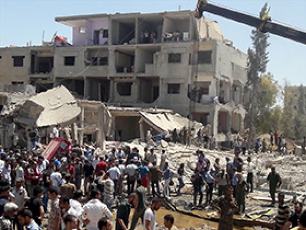 Kamışlı'da bombalı araçla vahşet: 35 ölü