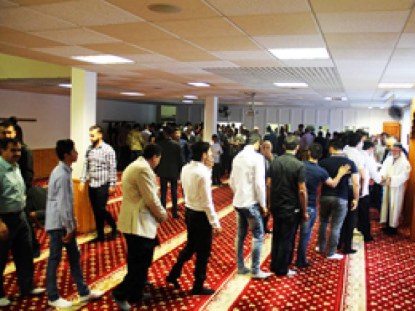 Basel’de Müslümanlar bayramlaştı