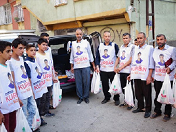 Gaziantep’te Yasinler, binlerce aileye et dağıttı
