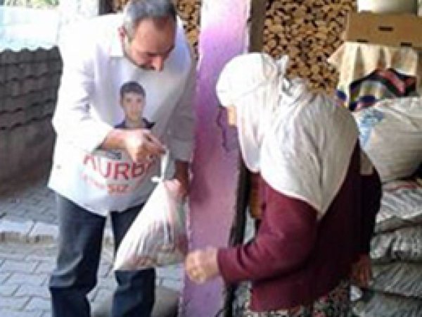 Palu Yeni İhya-Der kurban eti dağıttı