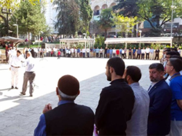 Bursa’da coşkulu bayramlaşma
