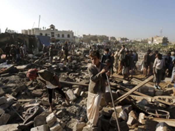 Suud Yemen'e saldırdı, sivil ölümler arttı