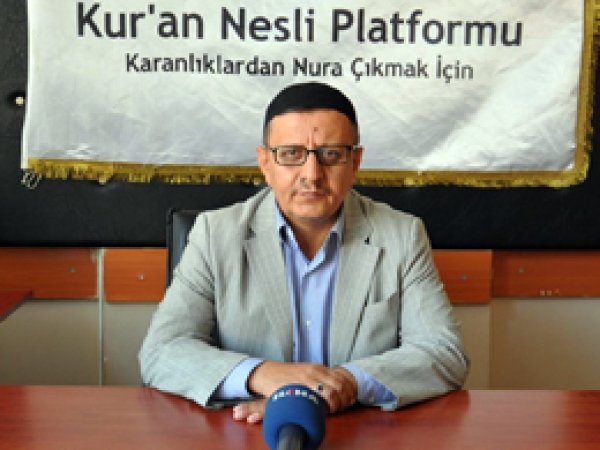 Ekim ayını ‘Namaz ayı’ ilan edildi