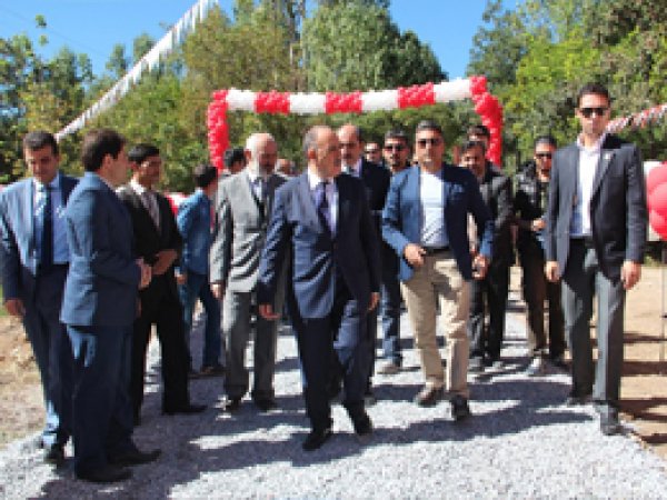 'Yatırımları belediyeler engelledi'