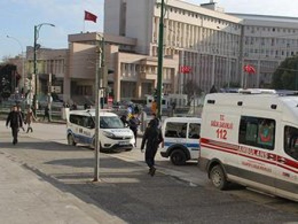 Gaziantep Emniyeti önündeki çatışma