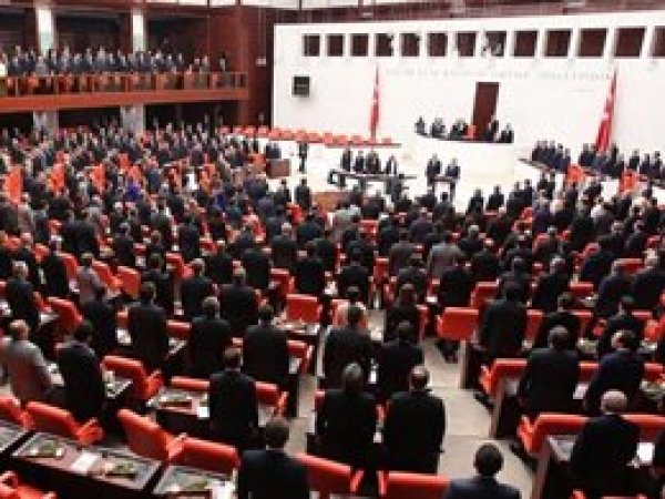 Yeni Anayasa için 16. madde kabul edildi