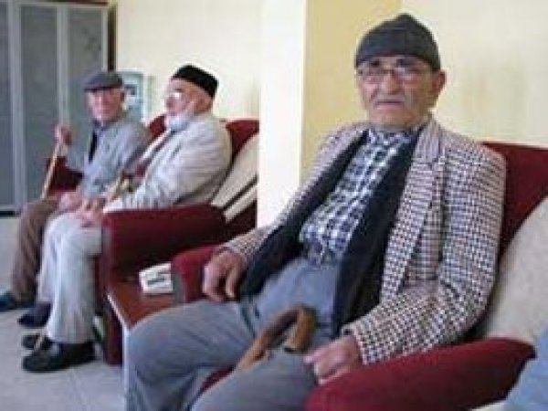 Huzur yuvadan uçtu