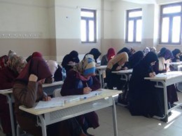 Çınar'da Siyer Sınavına yoğun ilgi