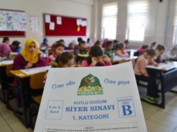 Bursa'da Siyer Sınavı heyecanı yaşandı