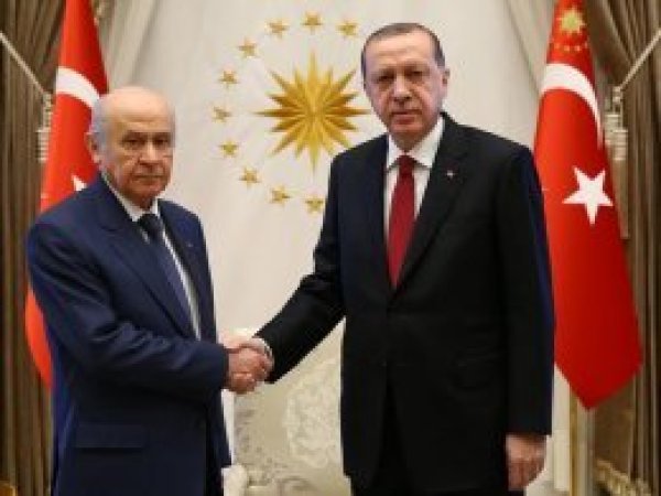 Erdoğan, MHP Genel Başkanı Bahçeli’yle görüştü