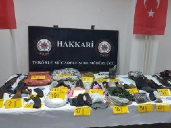 Hakkari'de uzun namlulu silahlar ele geçirildi