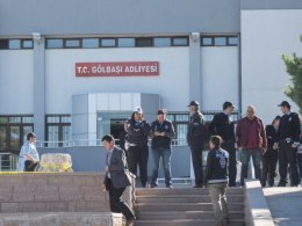 Tuğluk'un cenazesine saldıranlara tahliye