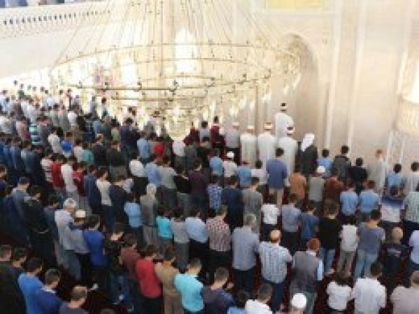 Şanlıurfa'da bin kişi kapasiteli caminin açılışı yapıldı