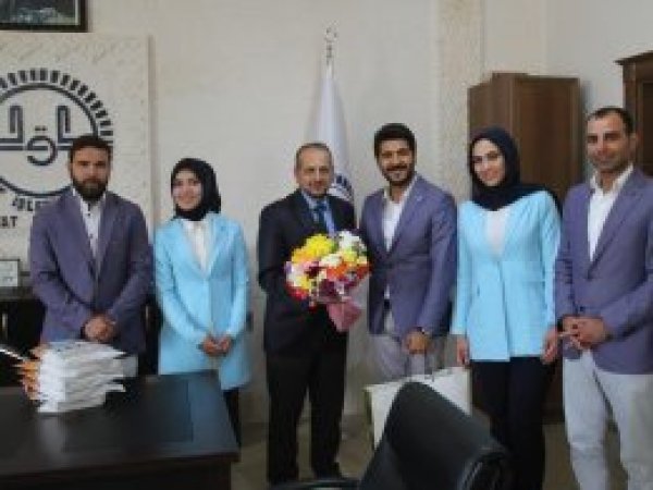 İmam ve Kur'an kursu öğreticilerine hediye