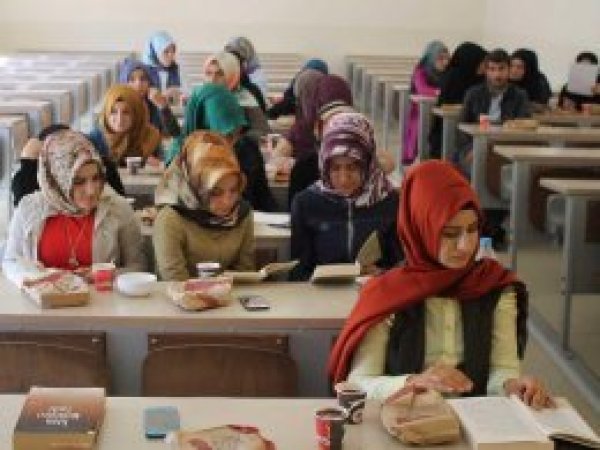 "Neslimizin çoğu bilgiden kopuk teknoloji çağını yaşıyor"