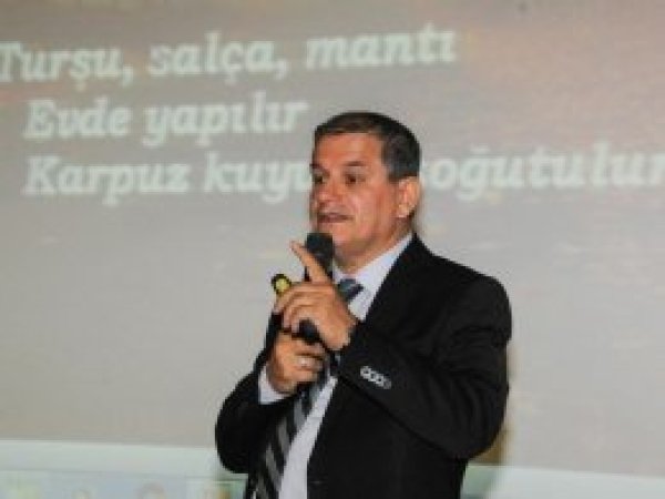 'Gençlerimiz akıllı cihaz tehdidi altında'