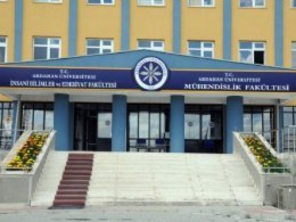 Ardahan Üniversitesi'den tehlikeli gerginlik: 13 gözaltı