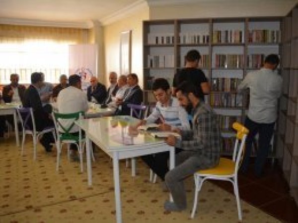Batman’da 'Kitap Cafe' açıldı
