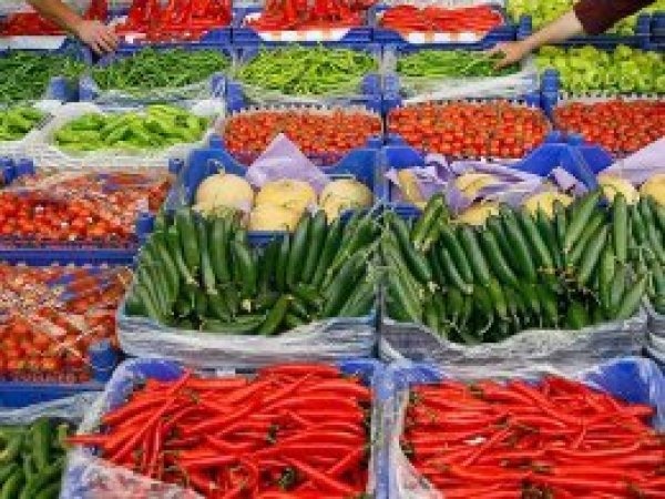 Meyve ve sebzelerin üzerine etiket yapıştırılamayacak