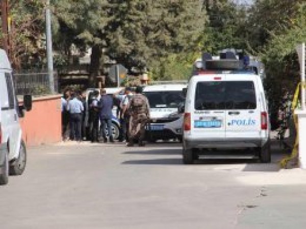 Polis operasyonunda çatışma çıktı