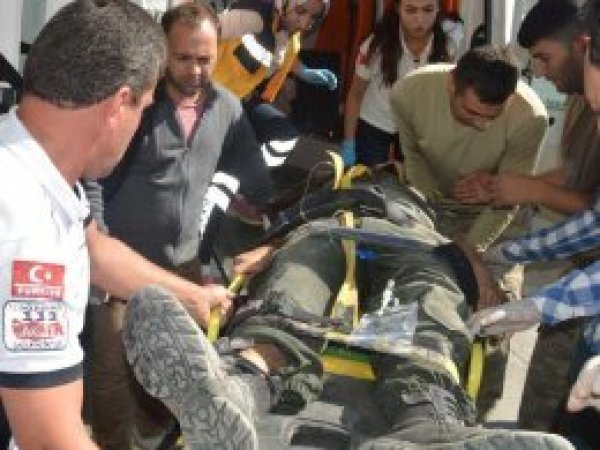 Siirt'te patlama: 4 asker yaralı