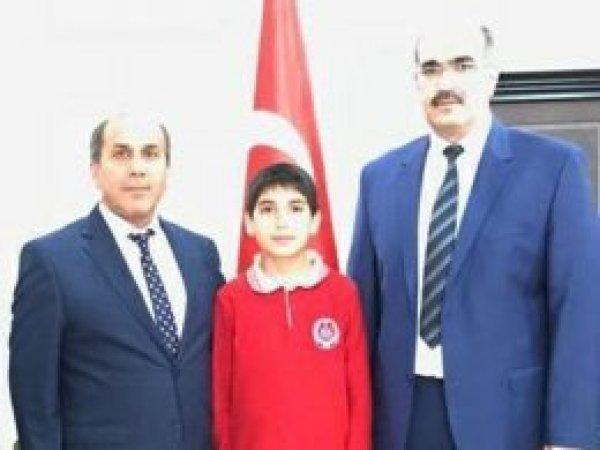 İmam Hatip öğrencisi 8 ayda hafız oldu