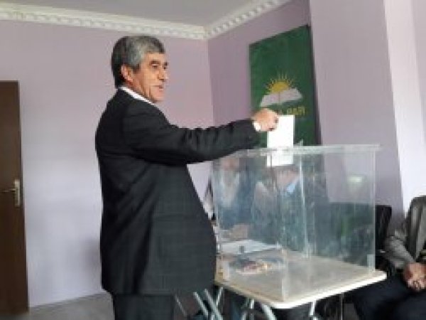 'Hür kadrolar olarak yönetime talibiz'