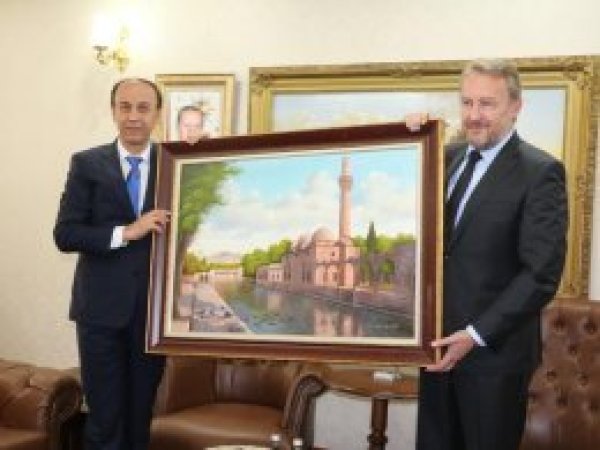 Bilge Kral’ın oğlu Bakir İzzetbegoviç Şanlıurfa’da