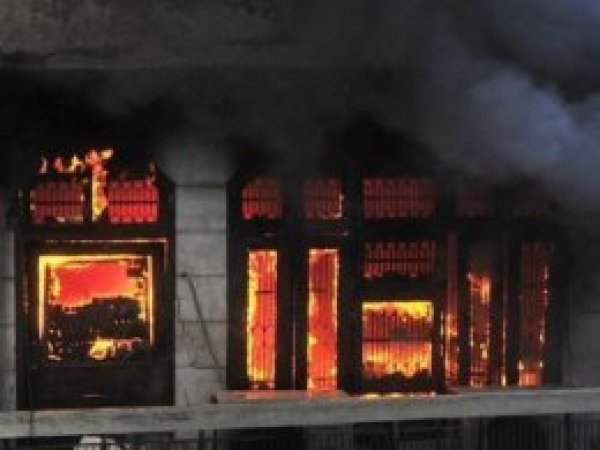 Endonezya'da patlama, 23 kişi öldü